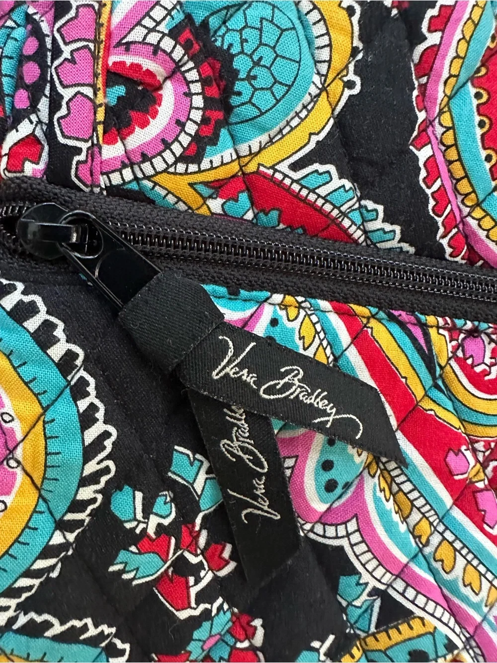 Vera Bradley Parisian Paisley Quilted Messenger Laptop Commuter Bag EUC